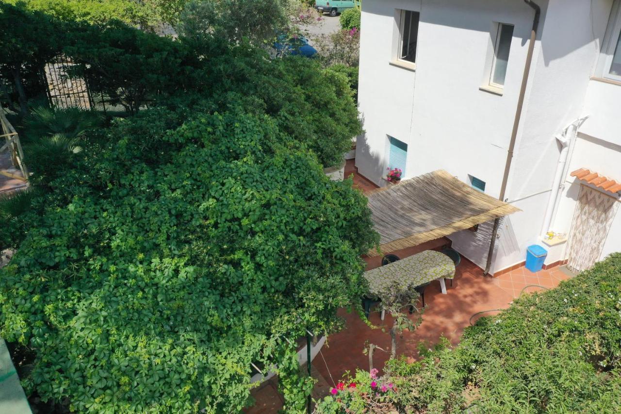 Vila Casa Elvira Terrasini Exteriér fotografie
